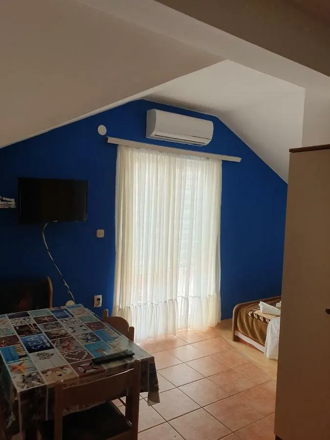 Apartments Demo Sveti Filip i Jakov