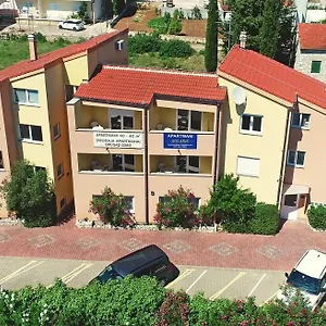  Apartment Solaris